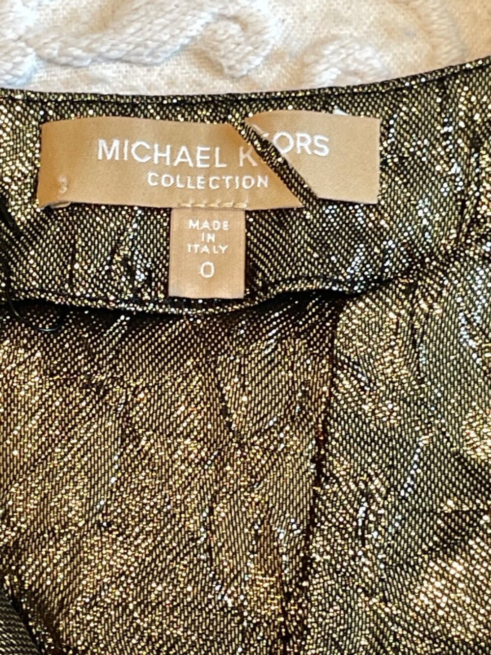 Michael Kors Collection Resort 2019 Runway Bell-Sleeve Crushed-Lame Peasant Top - Picture 11 of 14